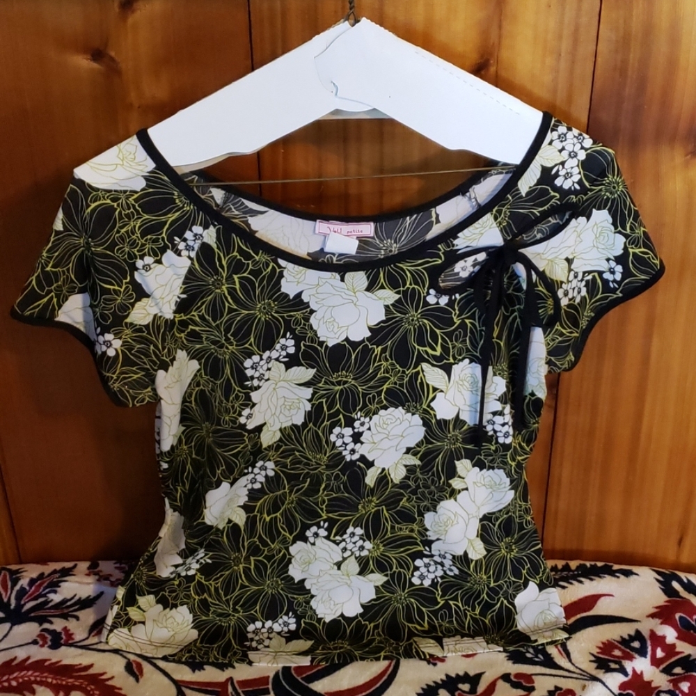 Volume 1 petite blouse